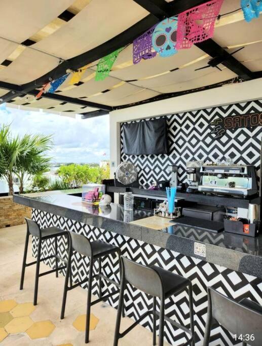 Stunning 1 Bdrm Condo Gym-Pool 10 Min To The Beach & Quinta Av Playa del Carmen Esterno foto
